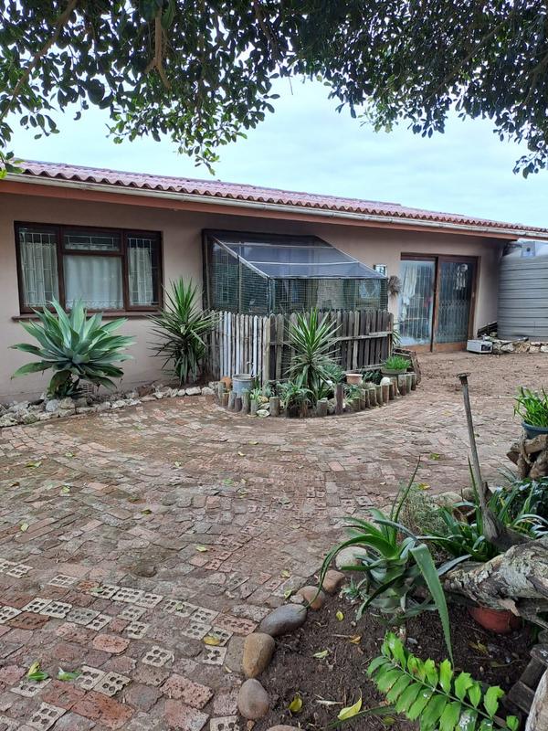 4 Bedroom Property for Sale in Stilbaai Wes Western Cape